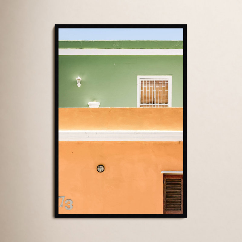 «Piara Joy House» par Shot par Clint Wood, reproduction d'art encadrée, Noir, H 41 po x l 28 po