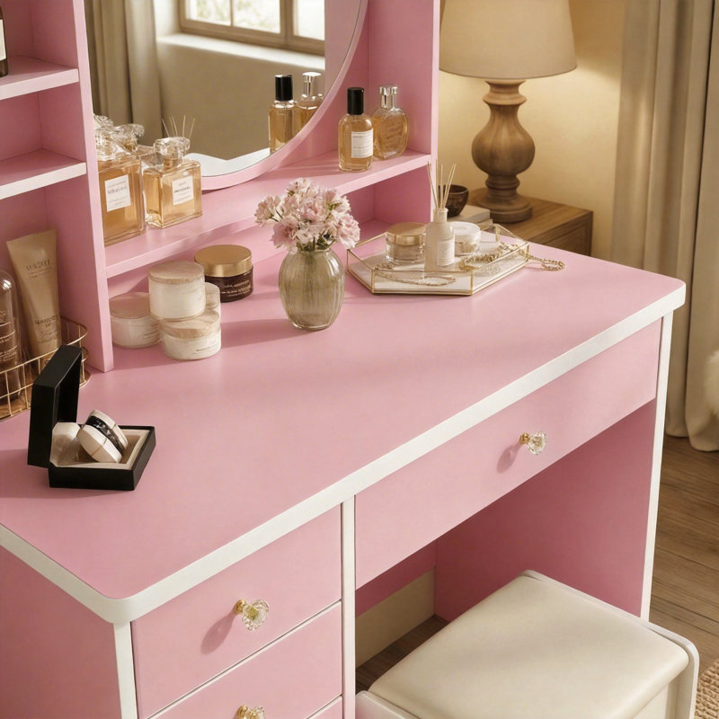 Vanity, Pink