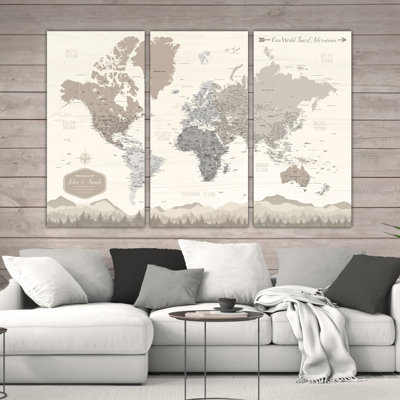 Carte du monde personnalisée avec 3 punaises
