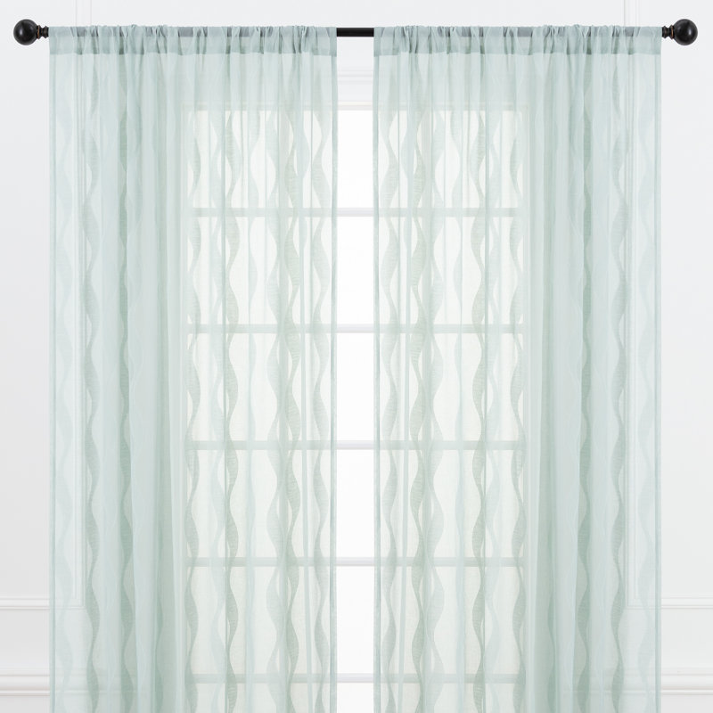 Rideau semi-transparent rayé Maizee, L 52 po x L 63 po, ISE