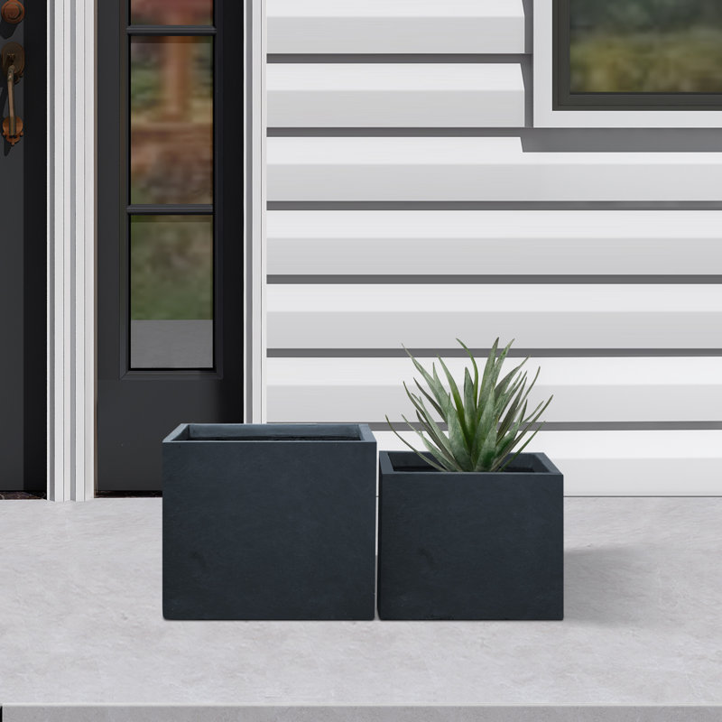 Pot à fleurs en béton, 20.08" H x 20.47" W x 20.47" D