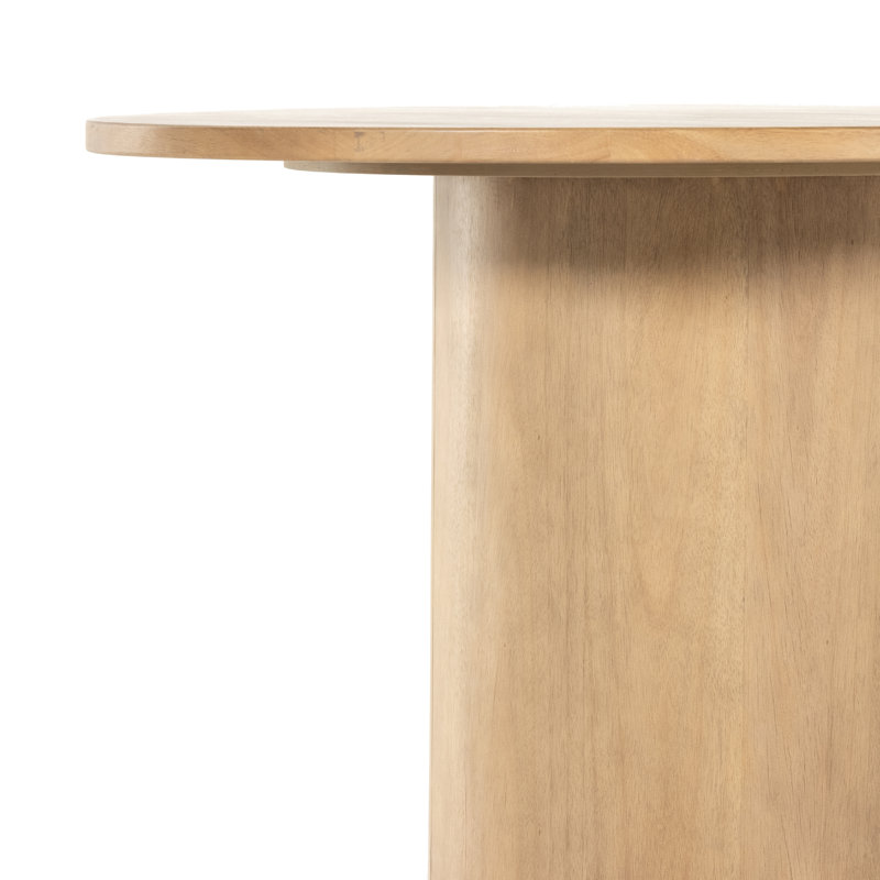 Pilo Round Dining Table, Natural Matte