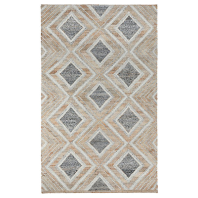 Geometric Area Rug in Natural/Gray