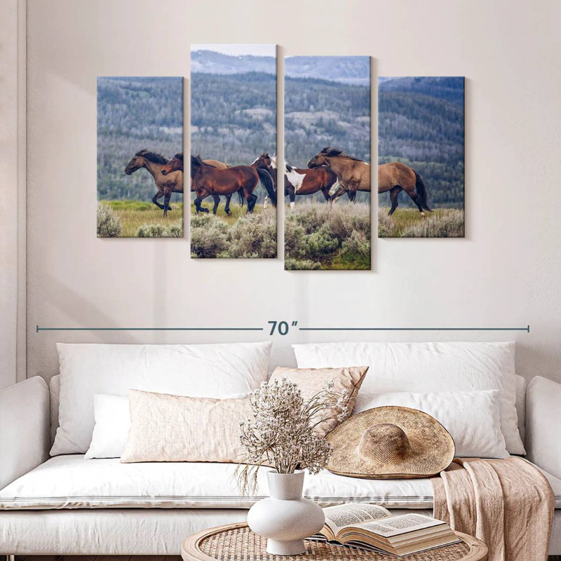 Brampt Mountain Horses, H 32 po x l 52 po