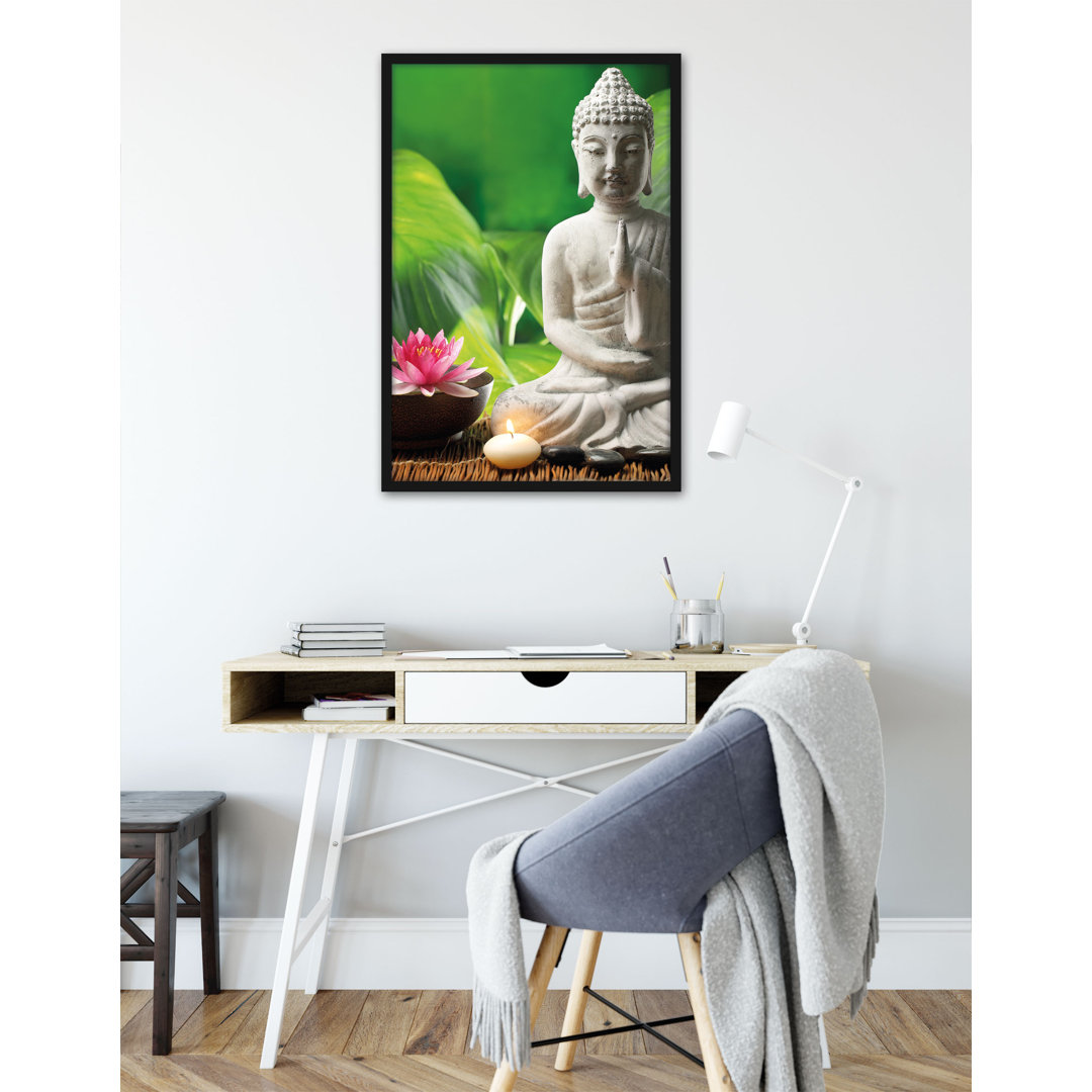 Gerahmtes Poster Seerose Buddha Statue