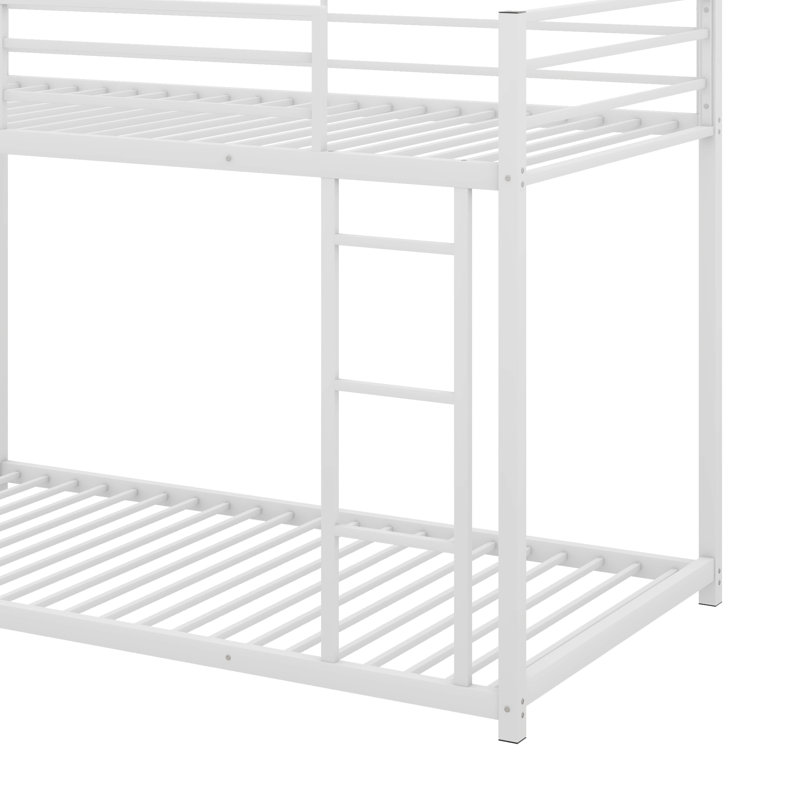 Lit simple superposé au dessus d'un lit simple en métal, Blanc