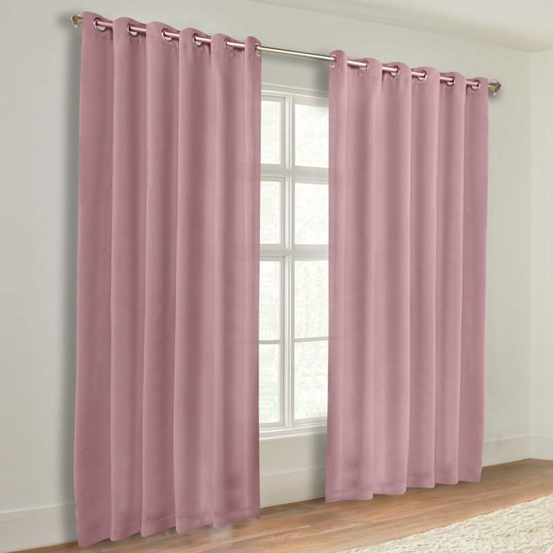 Paire de rideaux obscurcissant avec œillets Millendon, Craie mauve, L 70 po x L 84 po