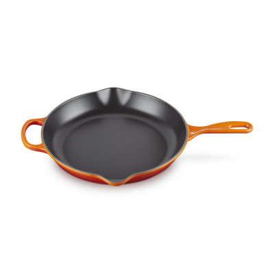 Le Creuset Signature Enameled Cast Iron Round Skillet