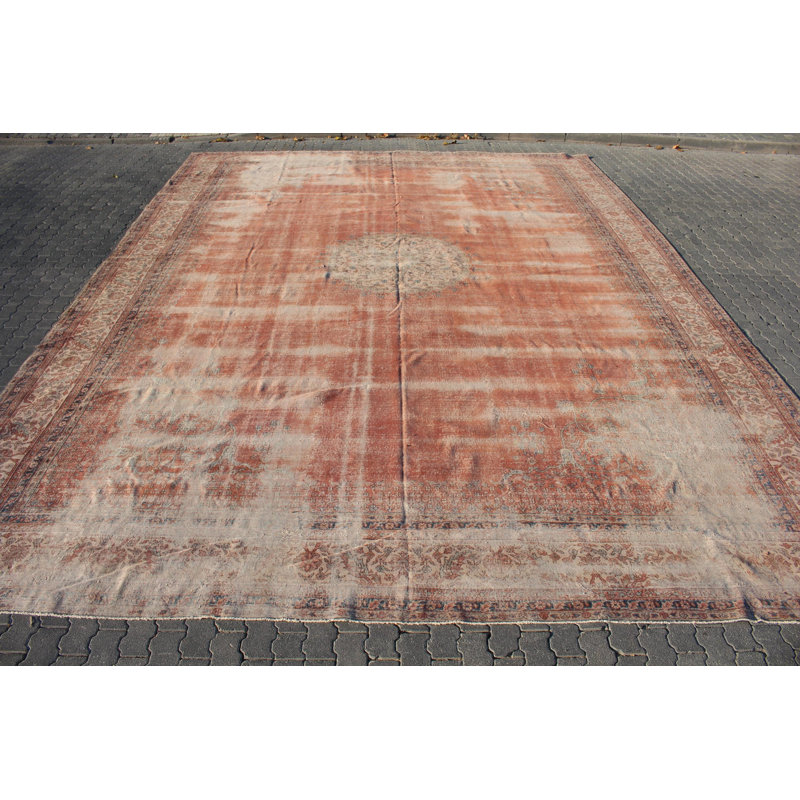 Tapis turc rétro surdimensionné à motif délavé distinctif - Esthétique tissée à la main