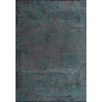 Tapis traditionnel à motif géométrique