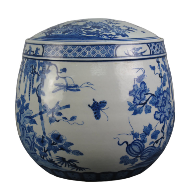 Pot en porcelaine fait à la main