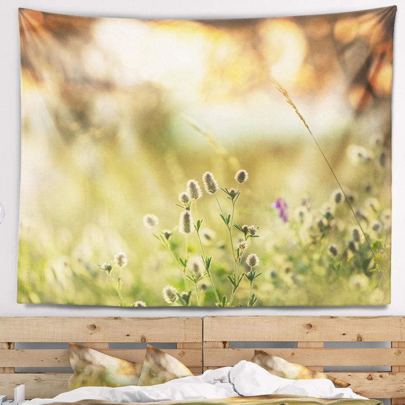 Tapisserie «Little Summer Flowers in Meadow», H 68 po x l 80 po