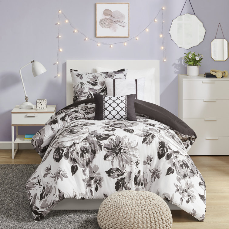 Darwyn Black & White Floral Comforter Set