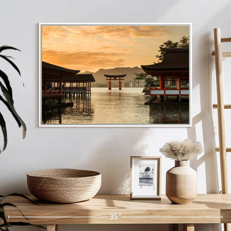 Célèbre sanctuaire Itsukushima, Cadre flottant blanc, 25 po x 17 po