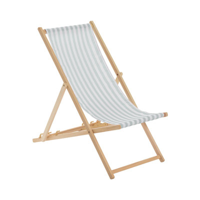 Harbour Housewares - Traditional Wooden Deck Chair