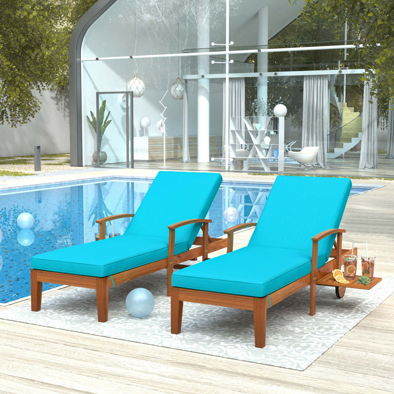 Chaise de patio avec coussins Lorworth