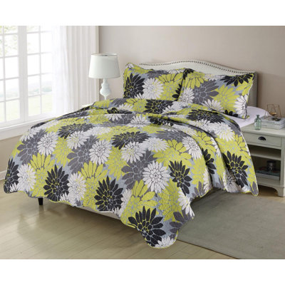 Jenny Lana Polyester Floral Quilt