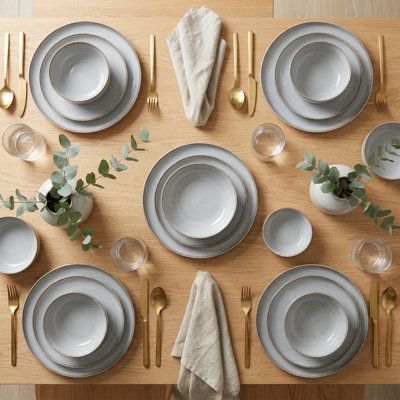 Service de table en porcelaine grise Artisanal Speckled (service de 18 pièces pour 6 personnes)