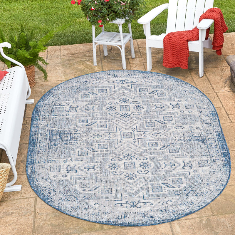 Tapis d'extérieur couleur ivoire, Ovale 7 pi 10 po x 10 pi