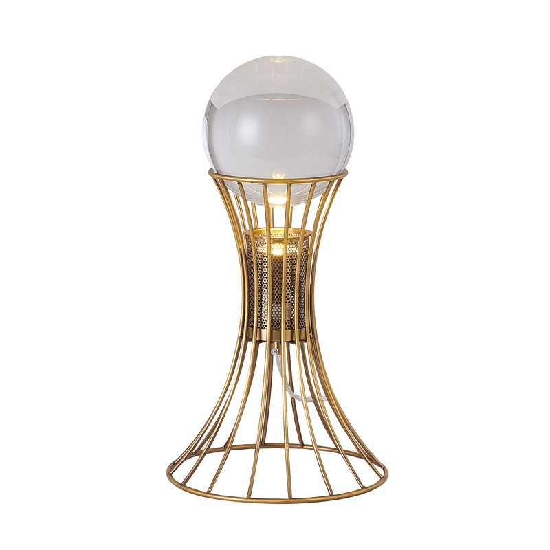 Lampe de table transitionnelle en laiton antique à 1 lumière avec une boule de cristal transparente