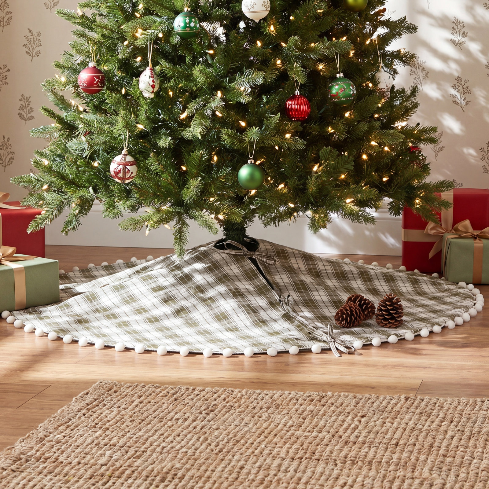 Reber Collection Cotton Tree Skirt, 53" H x 53" W