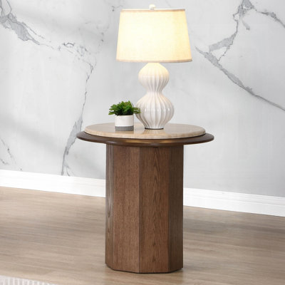 Dessus et table de bout en noyer, style contemporain, placage de chêne, 22 po x 22 po x 24 po, limite de 40 lb, largeur de 22 po, profondeur, 24 po, charge