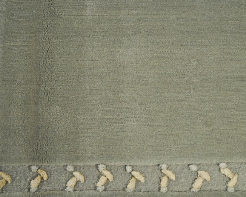 Doodles Wool Oriental Area Rug in Green, Rectangle 6' x 9'