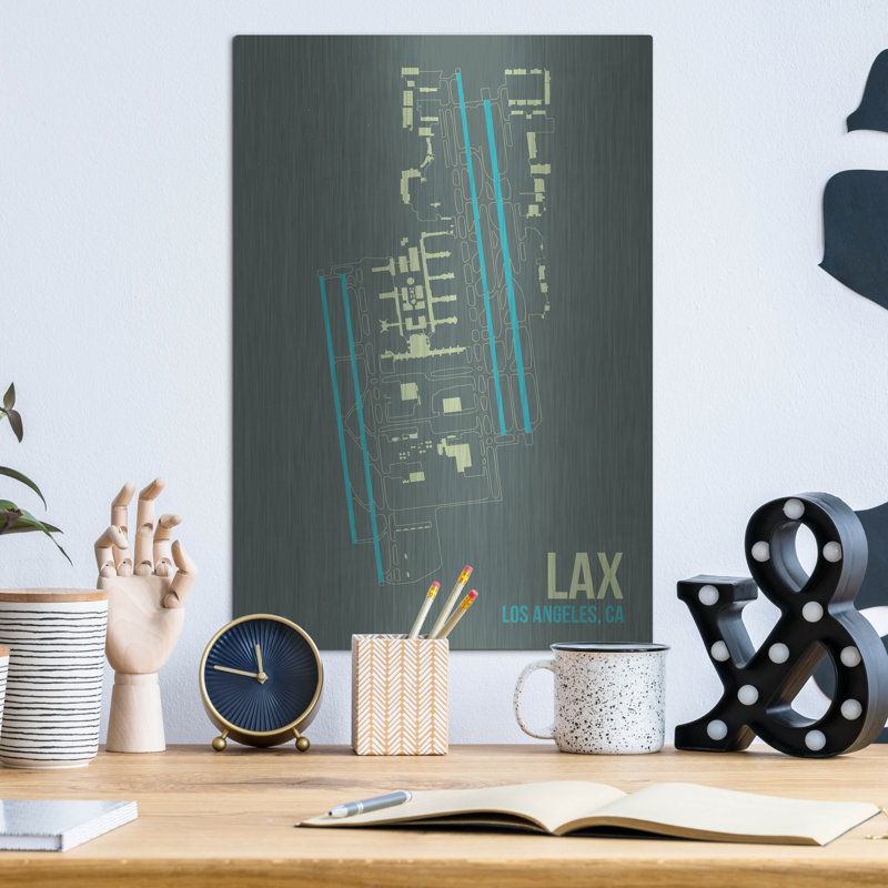 "LAX" par O8, à gauche, H 16 po x l 12 po