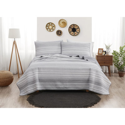 Everette Cotton Striped Quilt