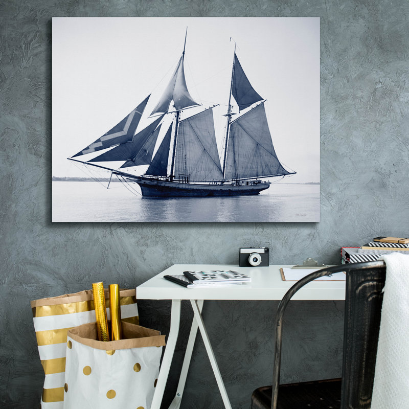 "Indigo Yacht 3" par Stellar Design Studio, H 26 po x l 34 po x P 1,5 po