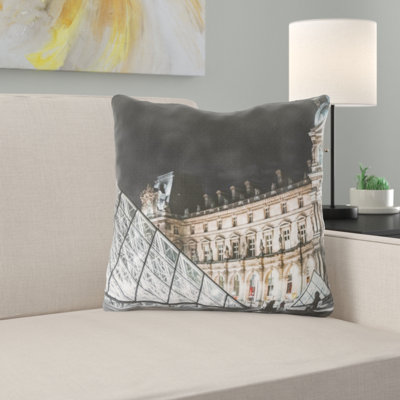 Coussin louvre
