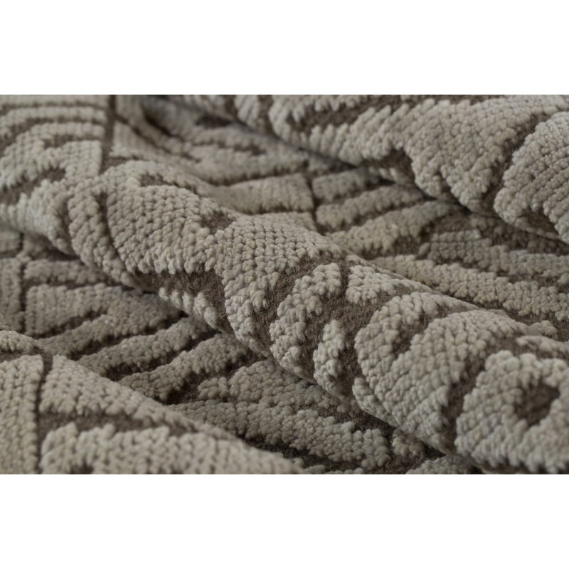 Geo Taupe