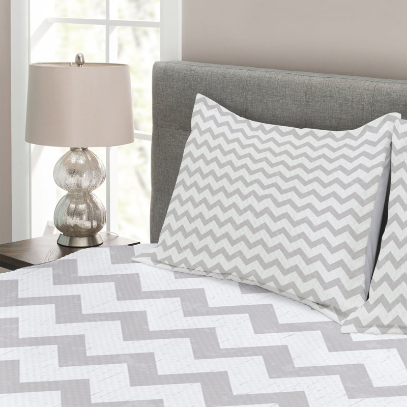 Adreona Grey/White Microfibre Bedspread Set, 220 x 264 cm