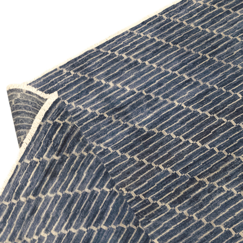 Hand Knotted Wool Area Rug in Blue