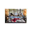 Tapis marche femme en robe rouge-405445955