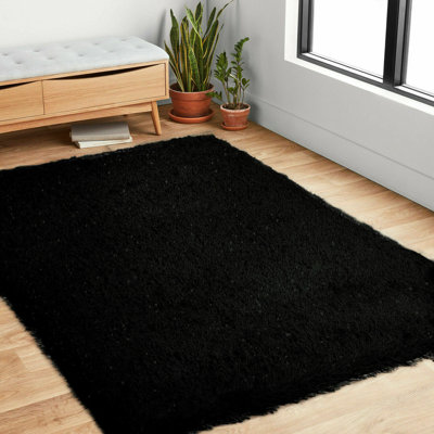 Brents Solid Colour Area Rug