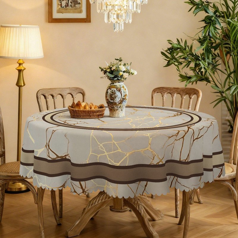 Machine-washable polyester tablecloth with minimalist design