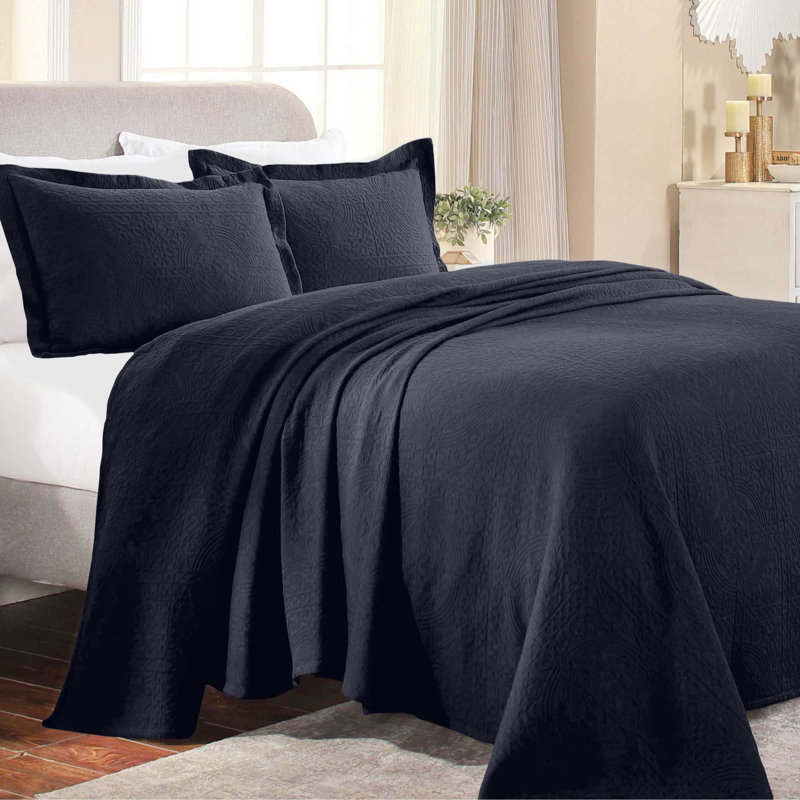 Swanton 100% Textured Medallion Cotton Modern & Contemporary Bedspread & Pillow Sham Set, Navy Blue, Twin Coverlet + 1 Sham