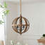 Lustre en bois à quatre lumières