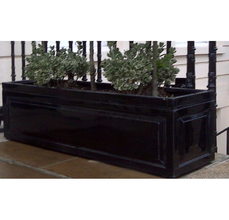 Haldeman Fiberglass Planter Box, Black, 46cm H x 38cm W x 137cm D