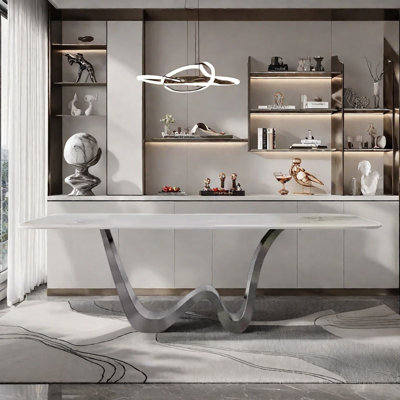 Table de salle à manger à la mode
