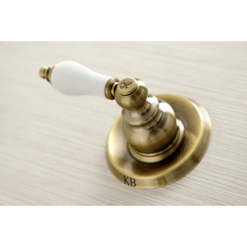 Robinet de baignoire et douche victorienne Kingston Brass, laiton antique