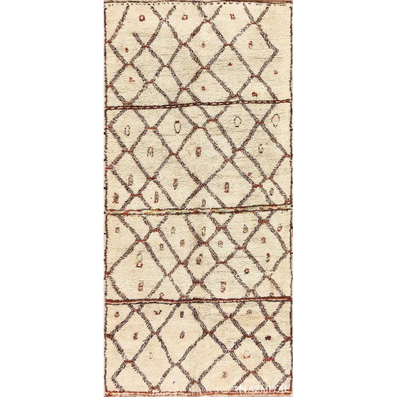 Tapis marocain ivoire rétro