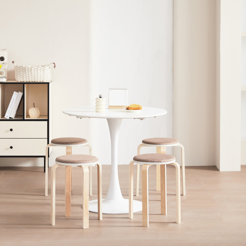 Café - Tonifié de 4 tabourets ronds empilables sans dossier en bois massif, convenant à la salle à manger, à la cuisine et aux espaces éducatifs, avec pieds stables et coins arrondis en bois de bouleau coloré