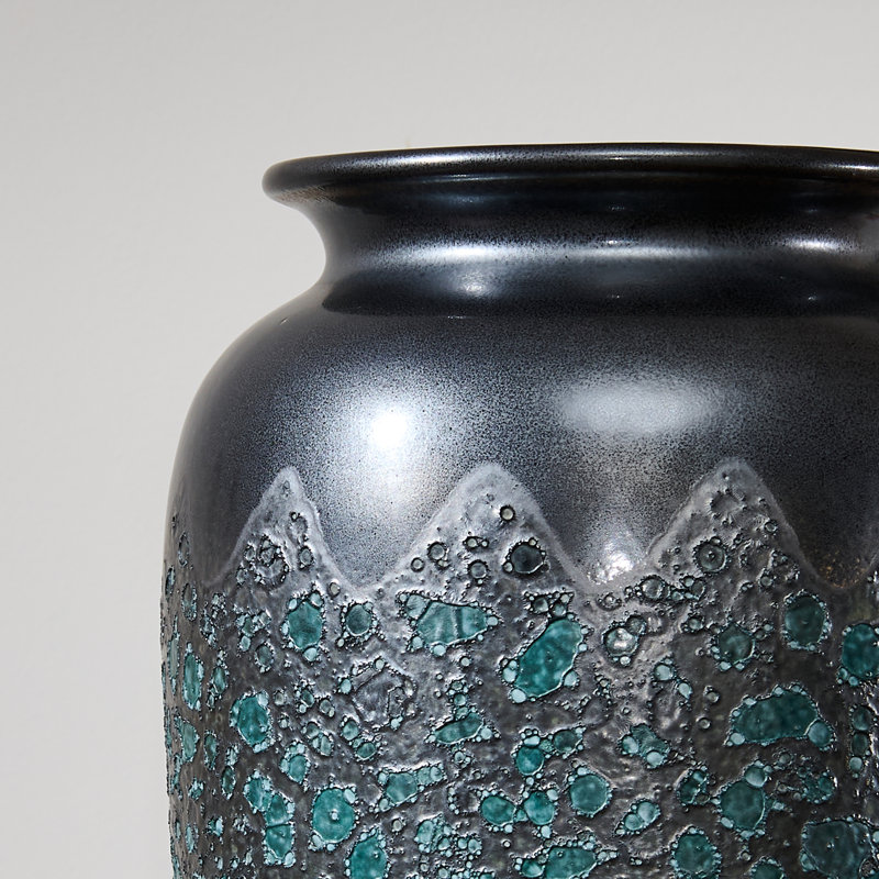 Handmade Ceramic Table Vase, Ceramic Wide-Mouth Textured Decorative Vase with Green Hammered Finish, for Home/Office/Bedroom/Living Room Decor