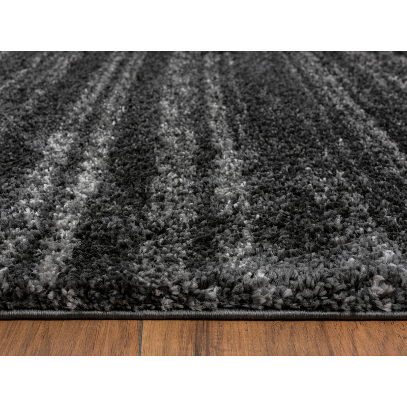 Tapis noir, Rectangle 5 pi 3 po x 7 pi 6 po