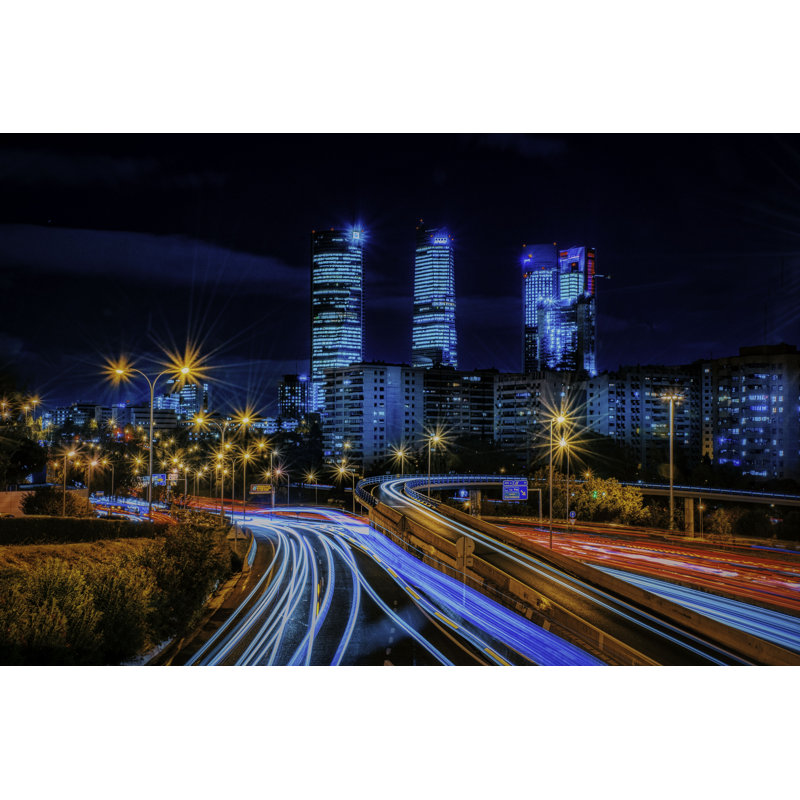 Business Towers in Madrid - Photographie sur toile tendue, H 32 po x l 48 po