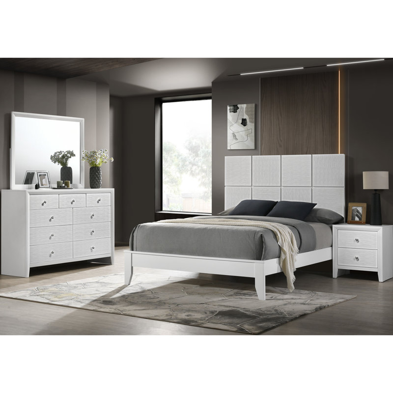 Grand lit de 1 pièce au design contemporain, finition blanche, panneaux texturés, tête de lit géométrique, cadre en bois pour la chambre à coucher, sommier tapissier requis, façade à lambris, style, chambre à coucher