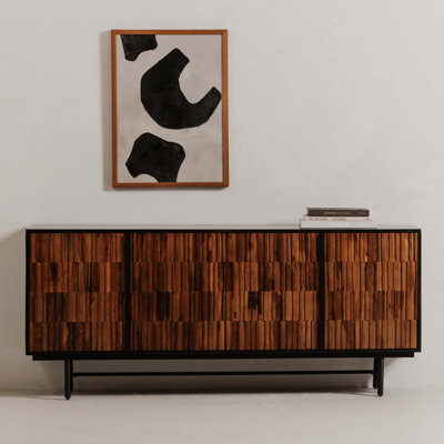 Buffet contemporain avec structure en bois massif et base en fer