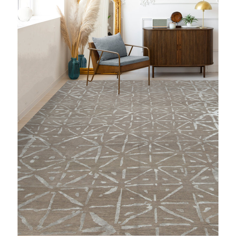 Rayon Geometric Area Rug in Camel/Brown
